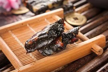 冬季皮肤护肤慎入的误区,沉浸式护肤冬季皮肤干燥