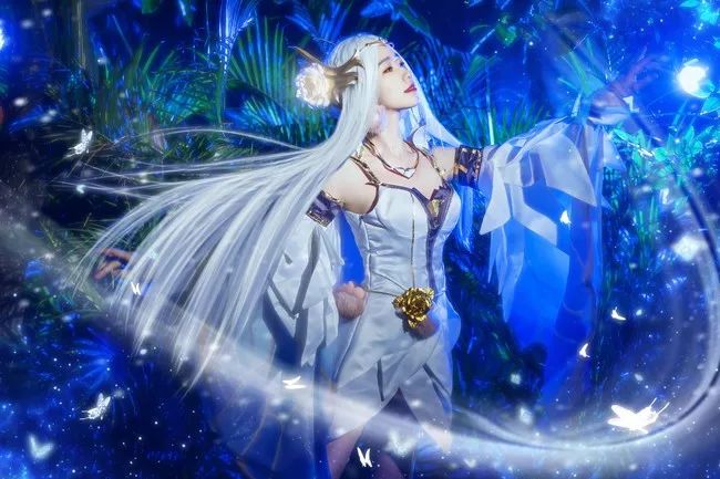 入江闪闪cos貂蝉仲夏夜之梦,貂蝉金色仲夏夜之梦cos抬腿动作