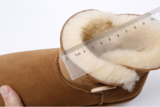 返场预告｜这才是雪地靴该有的样子，澳洲进口皮毛一体，新型防水科技滴水不沾，零下20℃穿都没问题，价格超级惊喜哦！