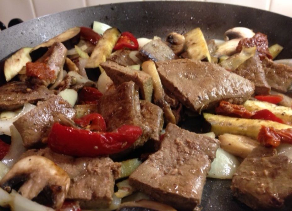 蓝莓和猪肝哪个补眼睛,猪肝加上什么明目