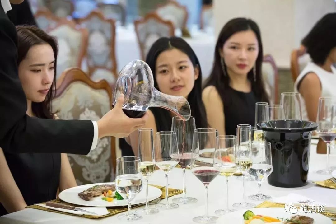 12月15日，IWEC国际品酒师认证课程报名进行时！授课时间为一天！