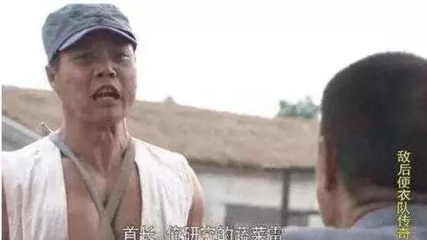 战士打发胶、女兵皮肤光洁如雪？从发型看影视创作态度