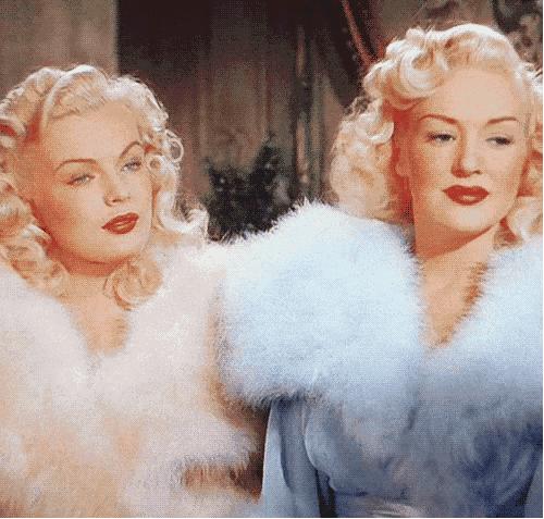 刘雯同款波司登羽绒服,明星刘雯同款服装