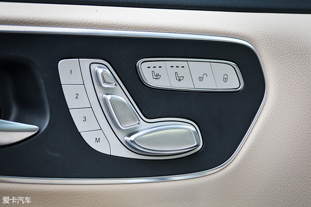 成都车展奔驰v260l尊贵加长版,爱卡汽车评分