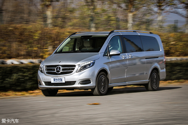 成都车展奔驰v260l尊贵加长版,爱卡汽车评分