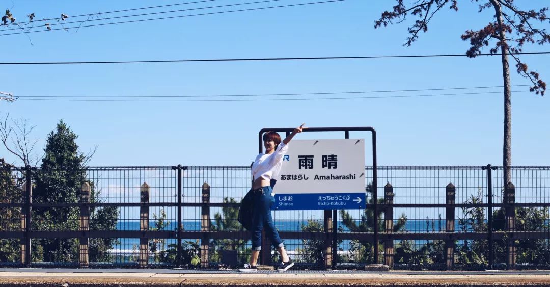 那个开着旅行咖啡车的女孩,暂别荒野重返都市