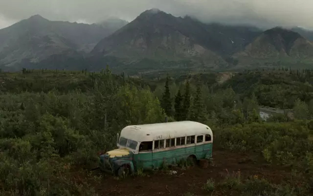 那个开着旅行咖啡车的女孩,暂别荒野重返都市