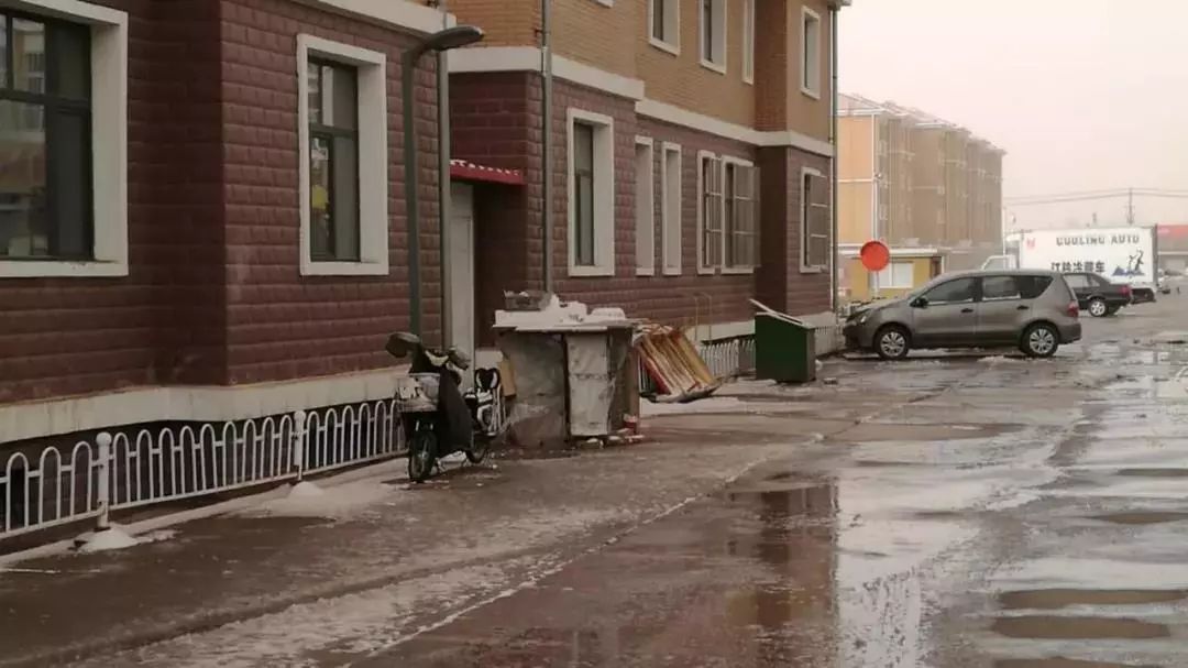 小区所有占用空间都违法吗,占用公共空间怎么维权