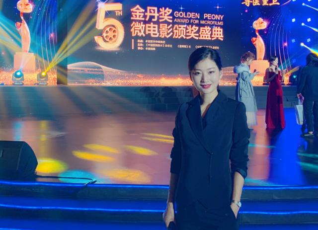 姜蓉蓉个人简介,演员荣蓉个人资料