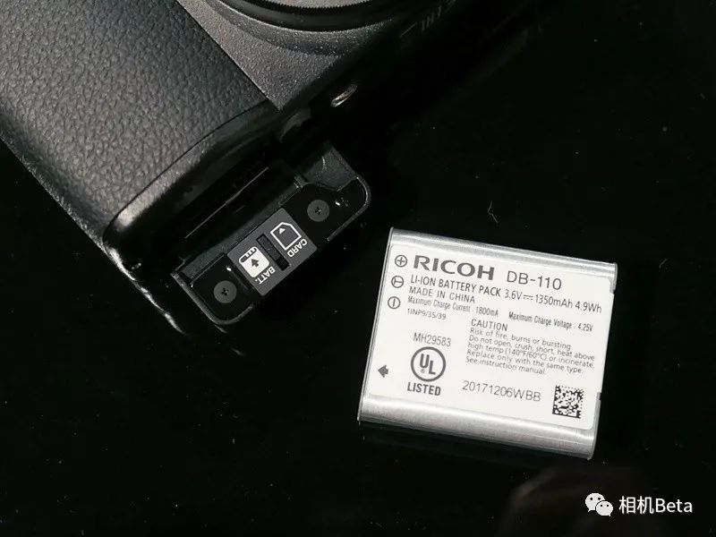 理光GRIII上手图，售价10万日元明年发布