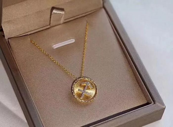 平价首饰怎样戴出高级感,珠宝戴出高级感