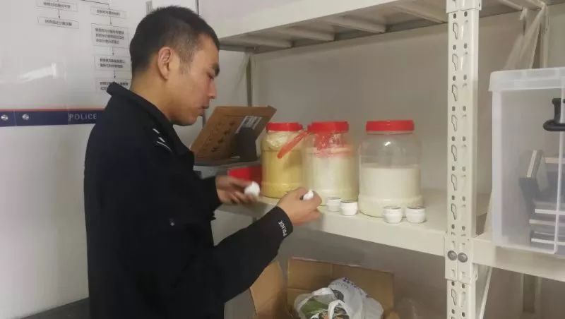 警方破获一起特大生产销售假药案,连云港特大制毒案件