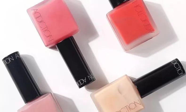 今年最新的流行色是什么颜色,今年新发布的流行色