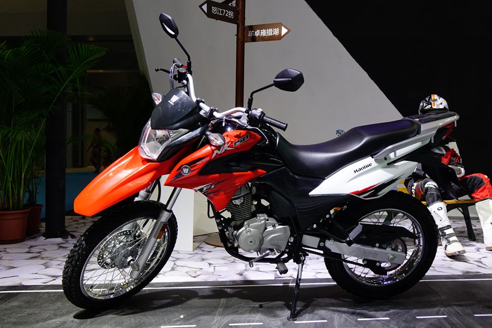 豪爵nk150s深度评测拉萨,豪爵新车到店