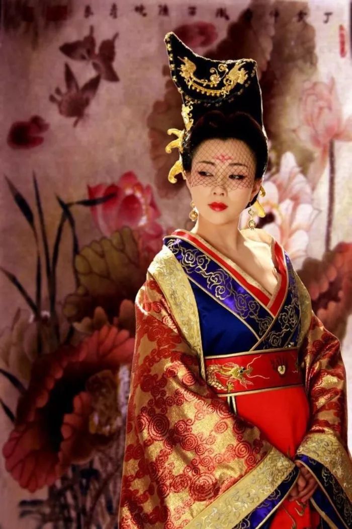 杨玉环为何只是贵妃,杨玉环是怎样成为贵妃