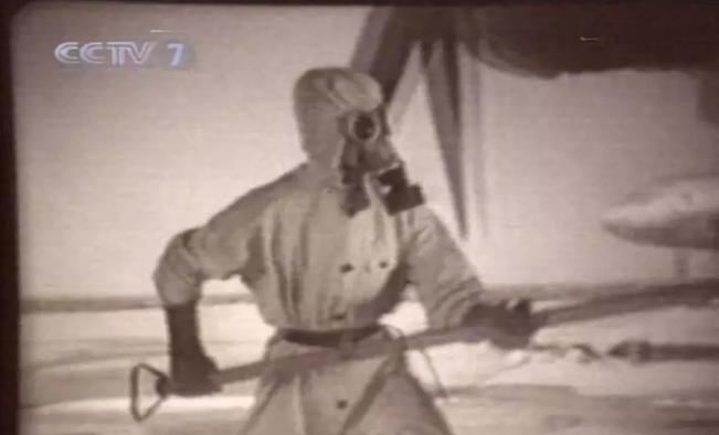 你以为原*弹子**只是科学家造出来的吗?别忘了还有他们!