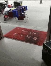 当*底卧**、做代购、救人命,外卖小哥才是隐藏在民间的高手,个个身怀绝技!