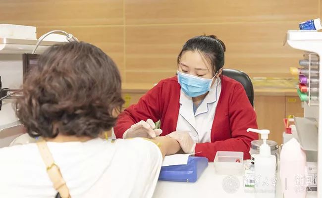 「四周年」清华长庚印象