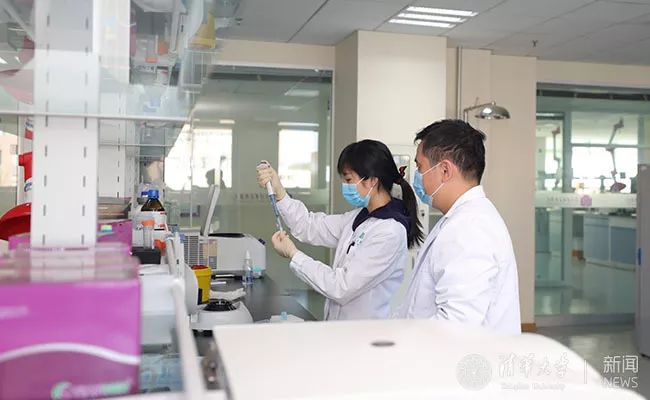 「四周年」清华长庚印象