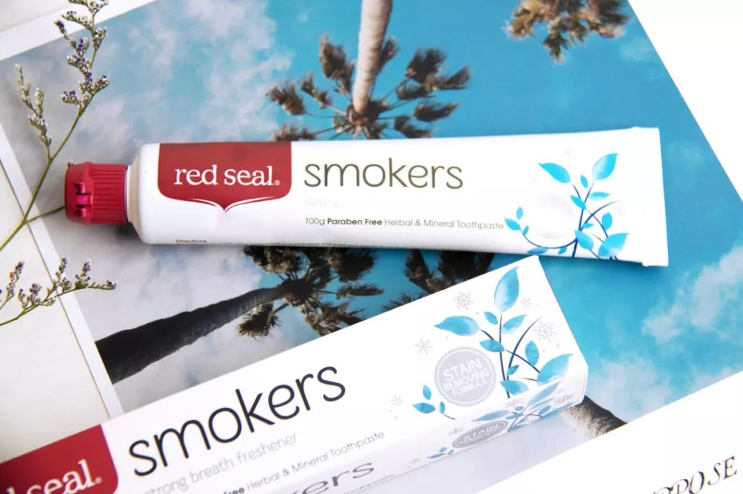 花了一万元做牙齿很难看,花了60万做的牙齿