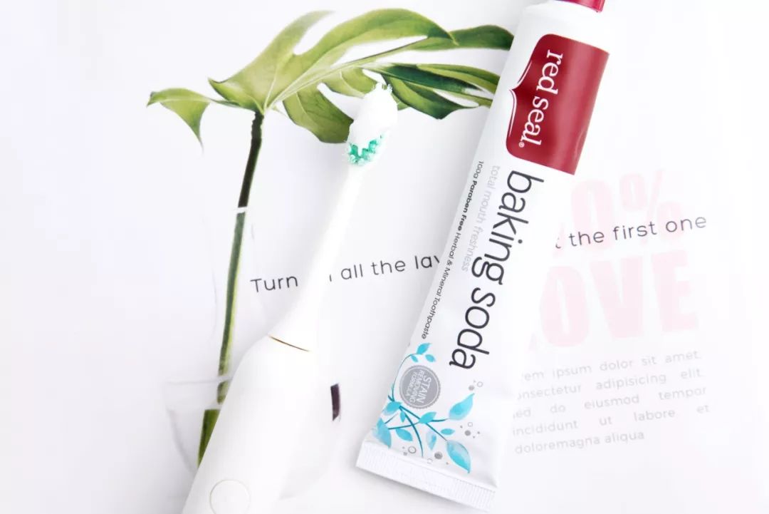 花了一万元做牙齿很难看,花了60万做的牙齿