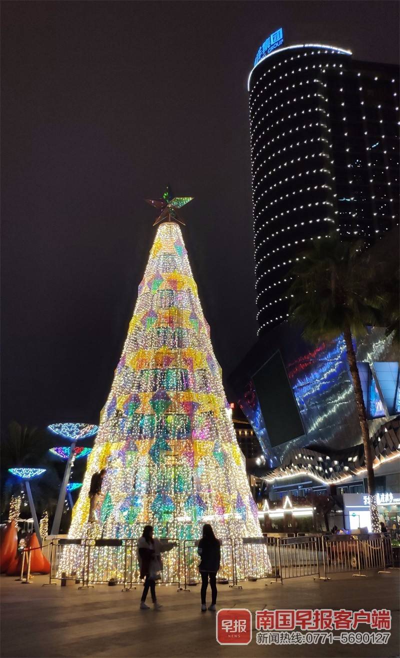 美翻了肇庆阅江大桥灯光秀,美翻了的城市视频