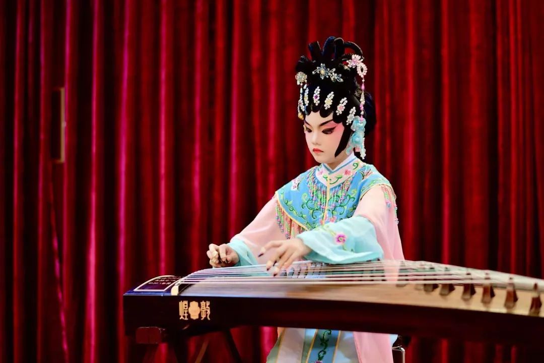 亮点大“晒冷”！明天，16个加油站用音乐为广马打call，就等你来！