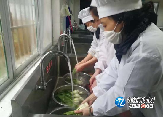 幼儿园食堂工作人员操作技能培训,九江市湖滨幼儿园