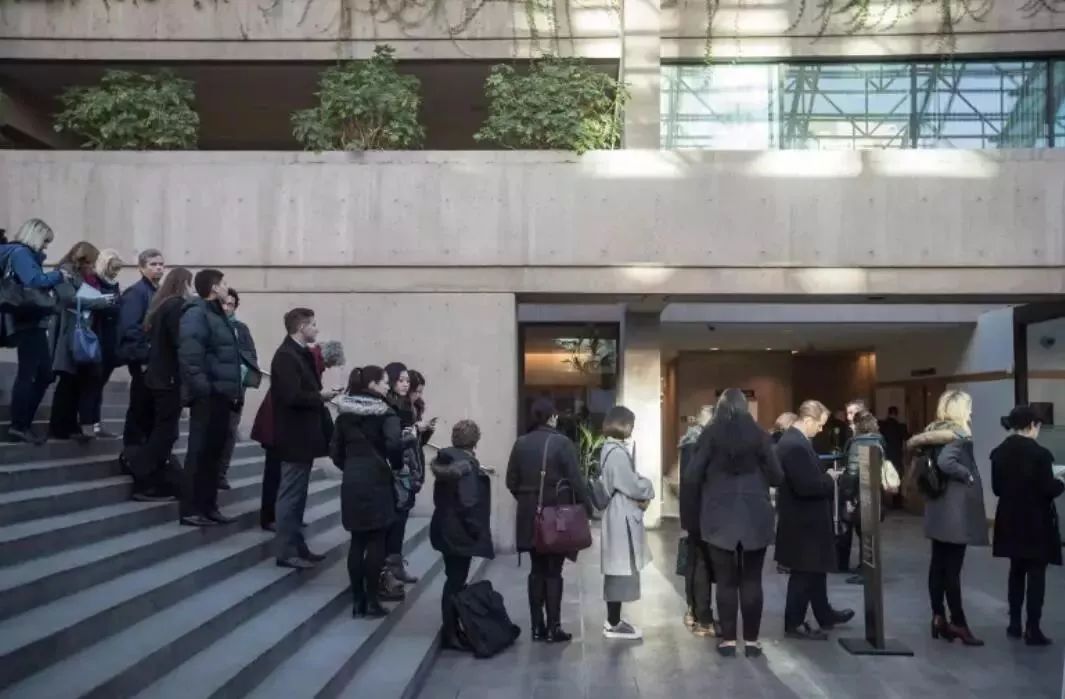 「孟晚舟被拘后续」人民日报等媒体报道加拿大警方：用不人道的方法对待我中国公民！