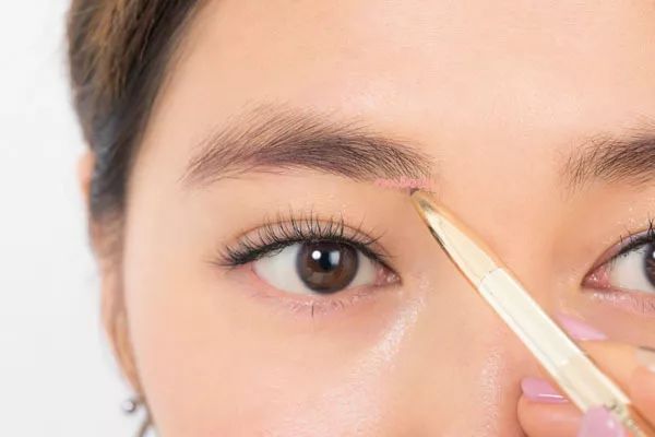 金莎回复的五个字引热议,金莎道歉全集视频