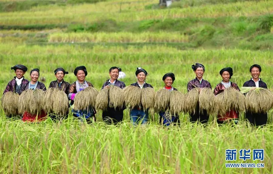 以习*平近**同志为核心的*党**中央关心广西发展纪实