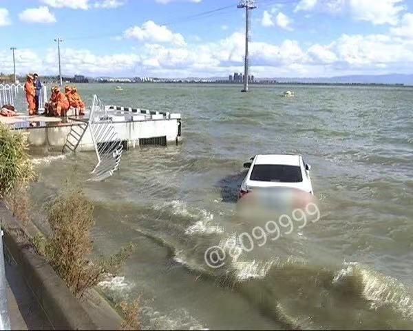 男子驾车坠湖事件真相,公交租车坠湖事件后续