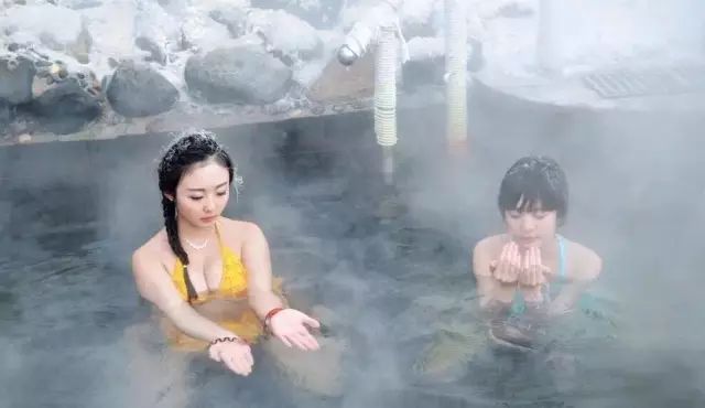 大庆最好的雪地温泉,今冬泡温泉创新玩法看过来