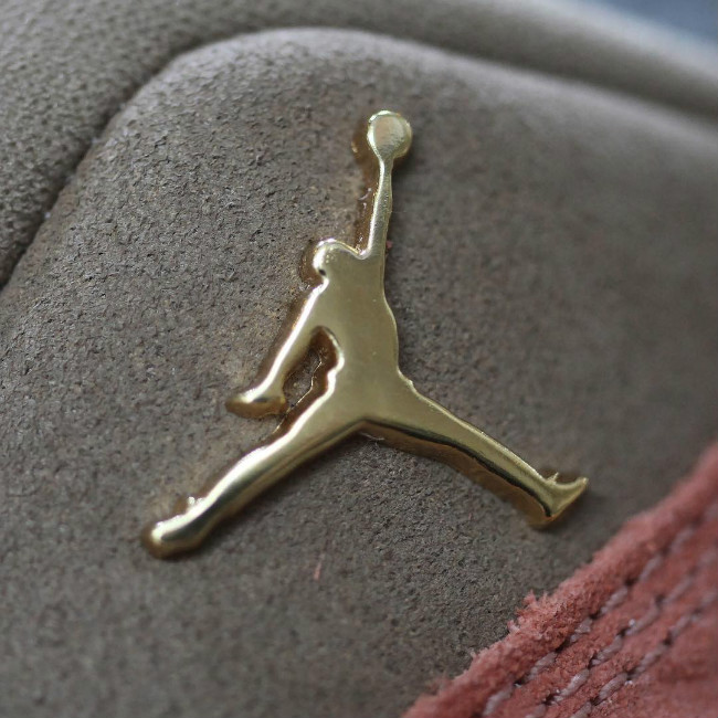 aj13浣庡府榛戠孩鍐犲笇,aj13鍐犲笇clot