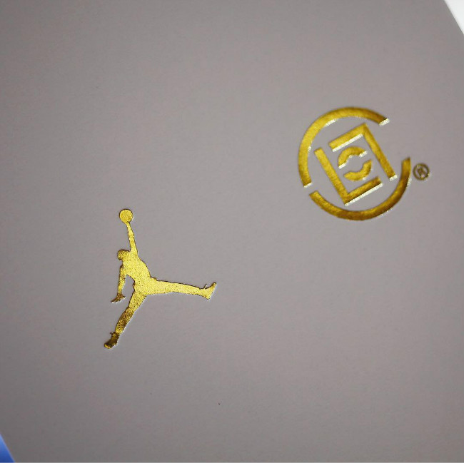 aj13浣庡府榛戠孩鍐犲笇,aj13鍐犲笇clot