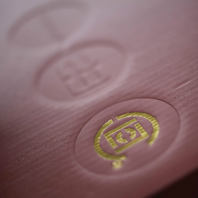 aj13浣庡府榛戠孩鍐犲笇,aj13鍐犲笇clot