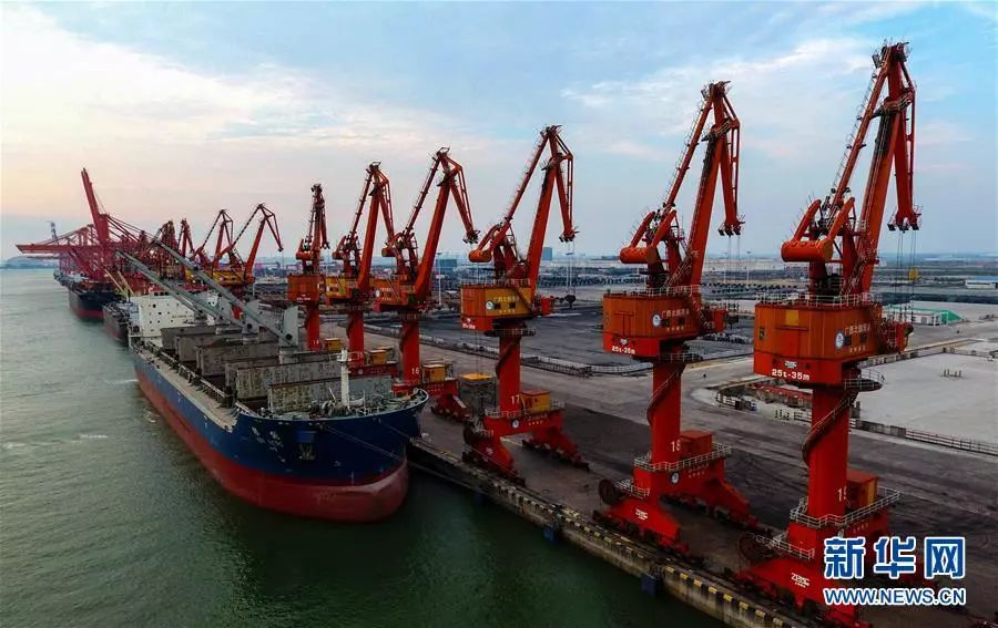 以习*平近**同志为核心的*党**中央关心广西发展纪实