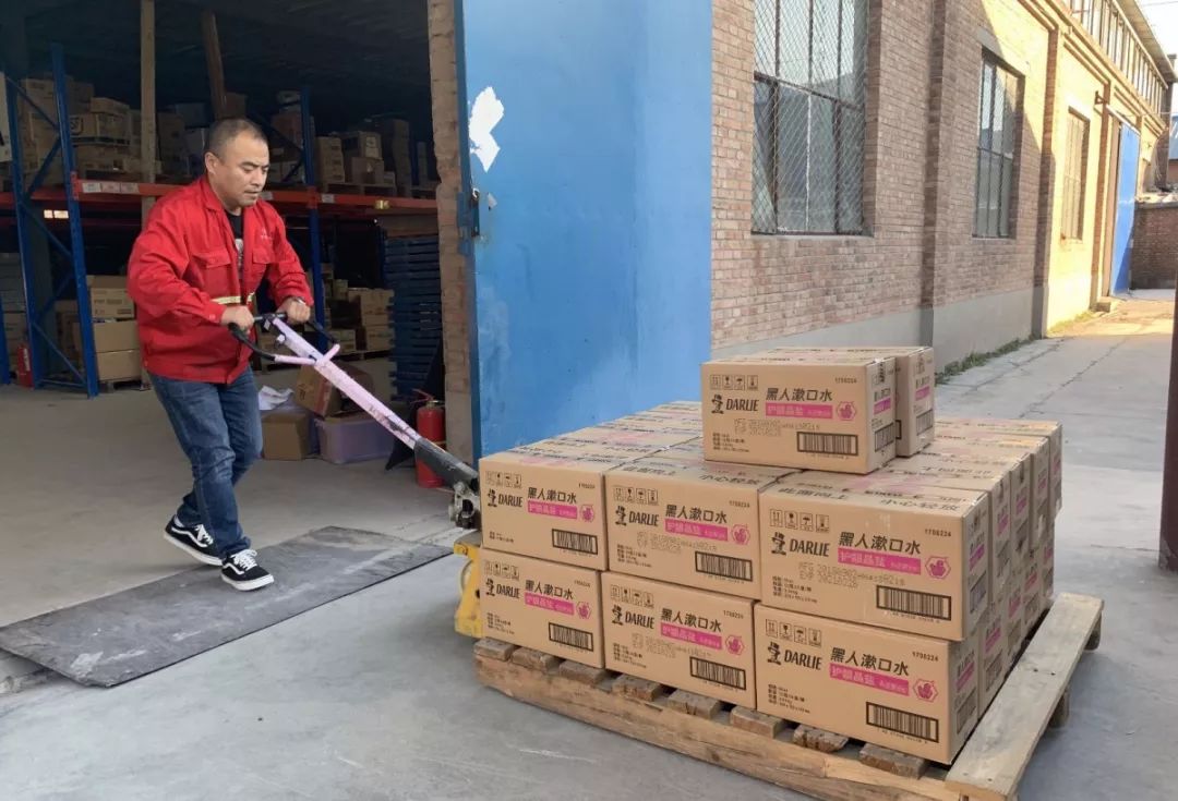 走进货车司机的真实生活,货车司机究竟有多不容易