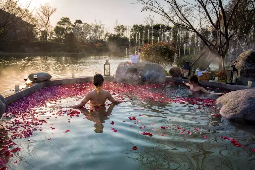 迪拜七星帆船酒店8000一晚,迪拜七星帆船酒店9000一晚
