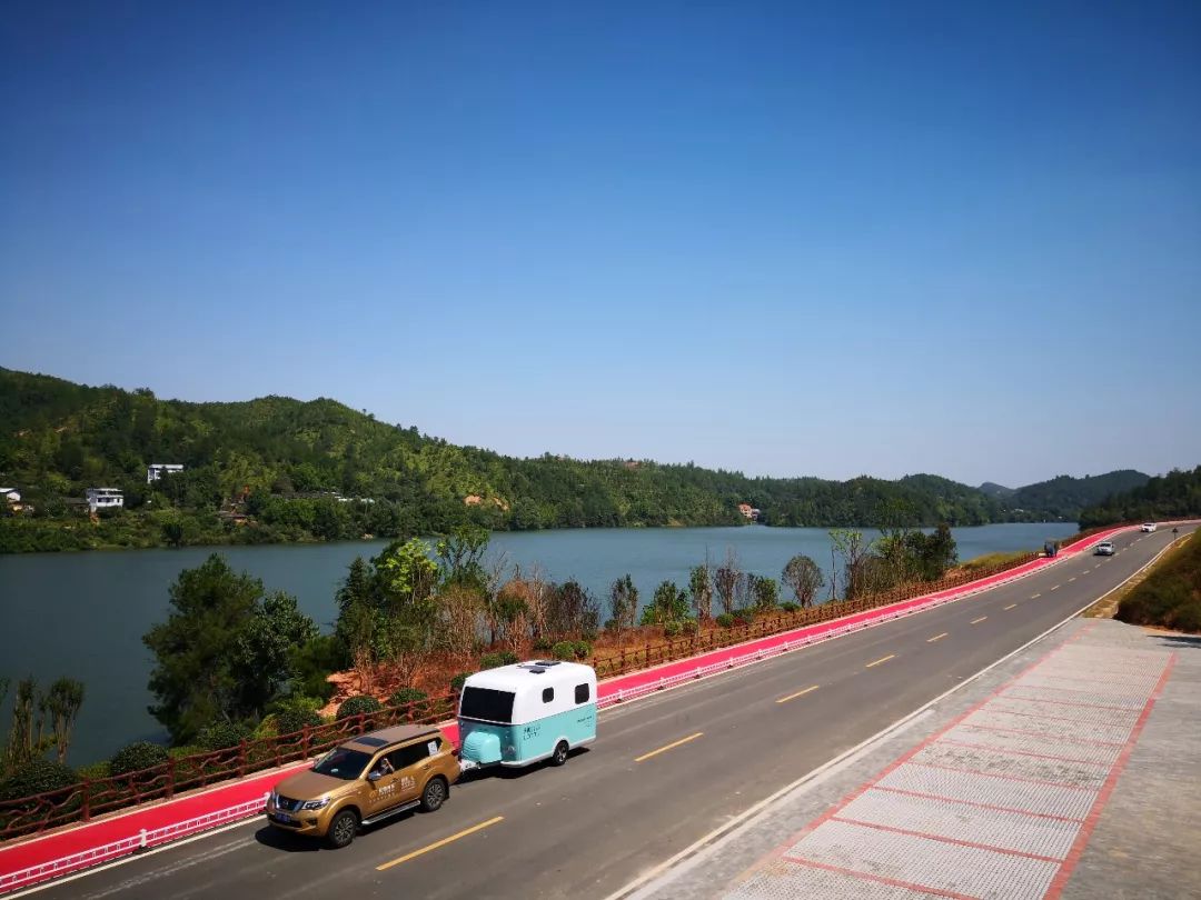 最美的遇见在这里——上犹南湖咖啡驿站启动招商！