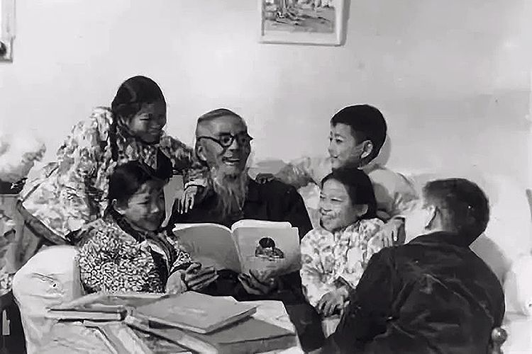 丰子恺没有完美的人生,丰子恺做人三种境界