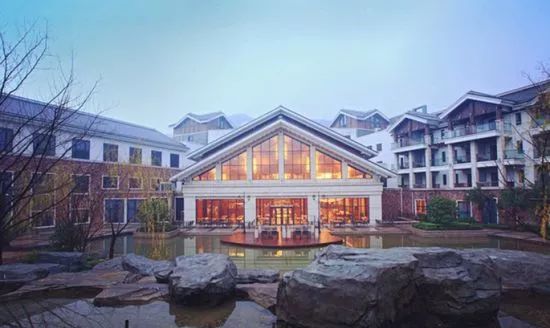 浙江纯天然温泉推荐一下,浙江天然温泉度假村排名榜