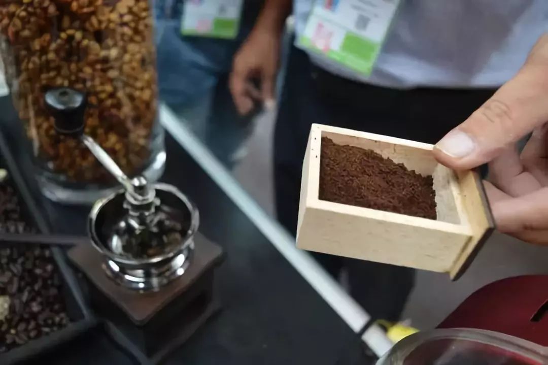 浣犲枬鐨勫挅鍟″彲鑳芥毚闇蹭簡浣犵殑鎬ф牸,绉佷韩鍜栧暋