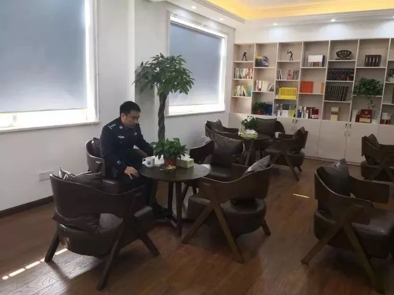 「政治建警」“有家的感觉真好”——机场公安局民警之家