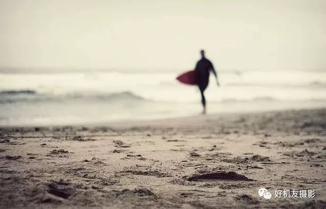 构图采用三分构图法,三分法也称之为填制构图法