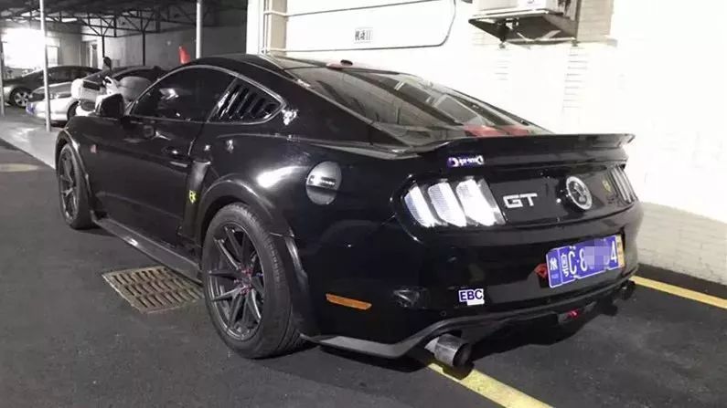 8辆宝马被抓,惹众怒的宝马被抓