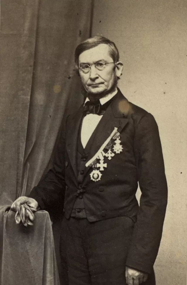 楹婚唹鑽殑鍙戞槑鏁呬簨,楹婚唹鑽彂鏄庣殑鏁呬簨