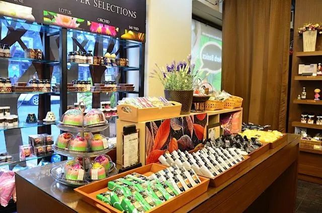 泰国必买美妆口红推荐,泰国必买的美妆