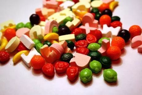 复合维生素是天然的还是合成的,天然维生素d和合成维生素d的区别