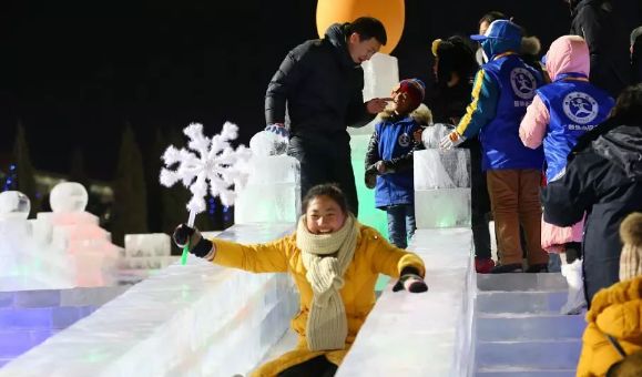 沈阳能泡温泉还能玩雪的地方,滑雪温泉套票
